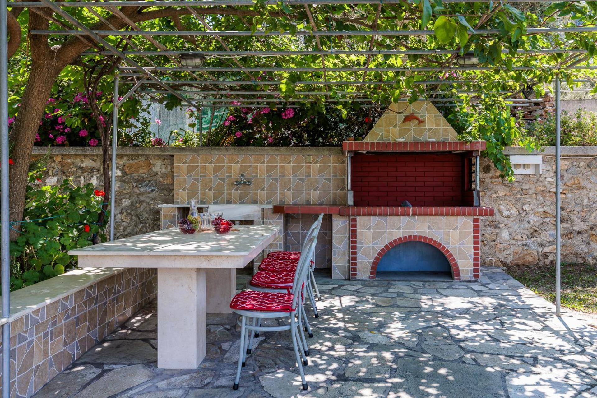 Anesis Apartment 2 Fireplace Skopelos Town Bagian luar foto