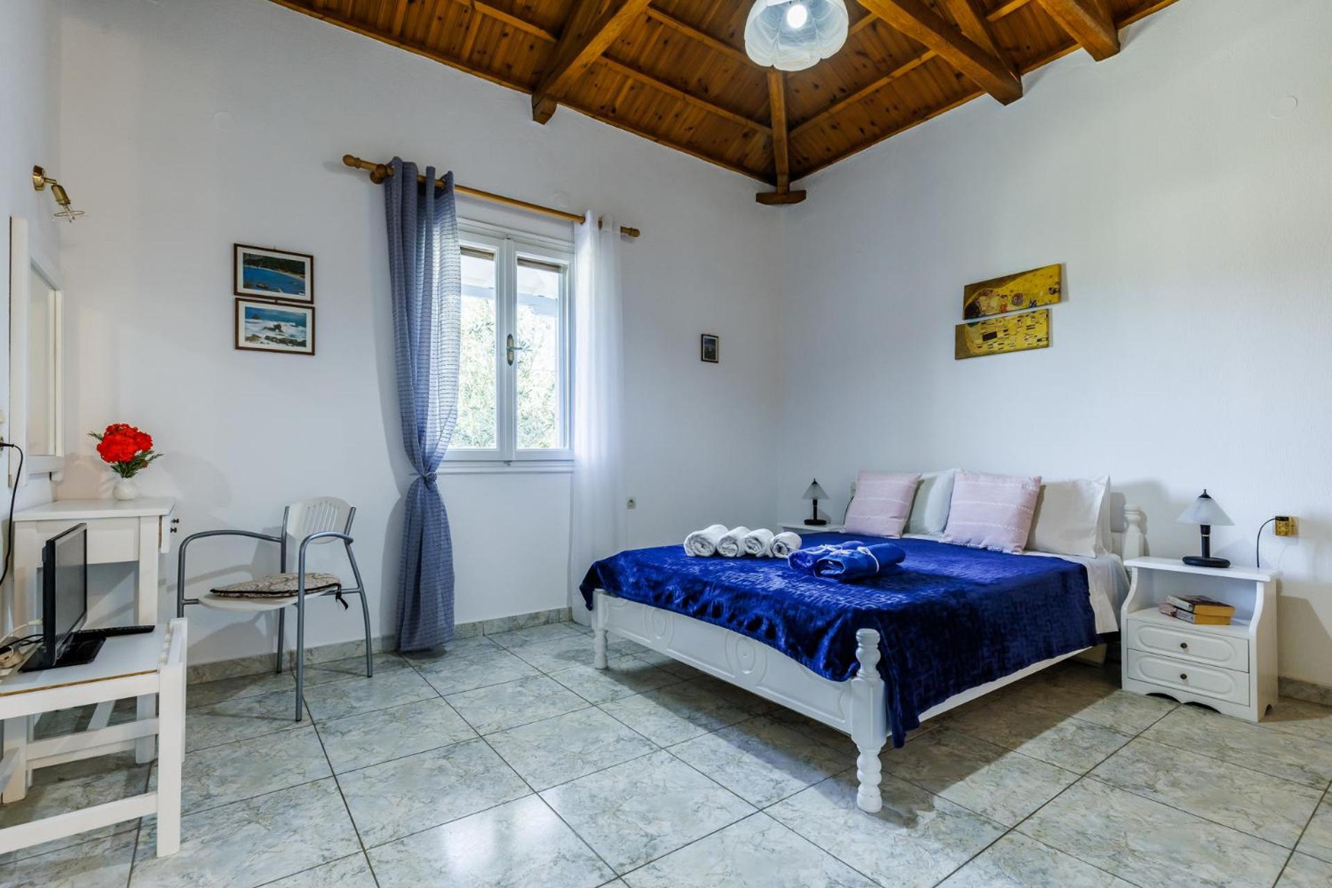 Anesis Apartment 2 Fireplace Skopelos Town Bagian luar foto