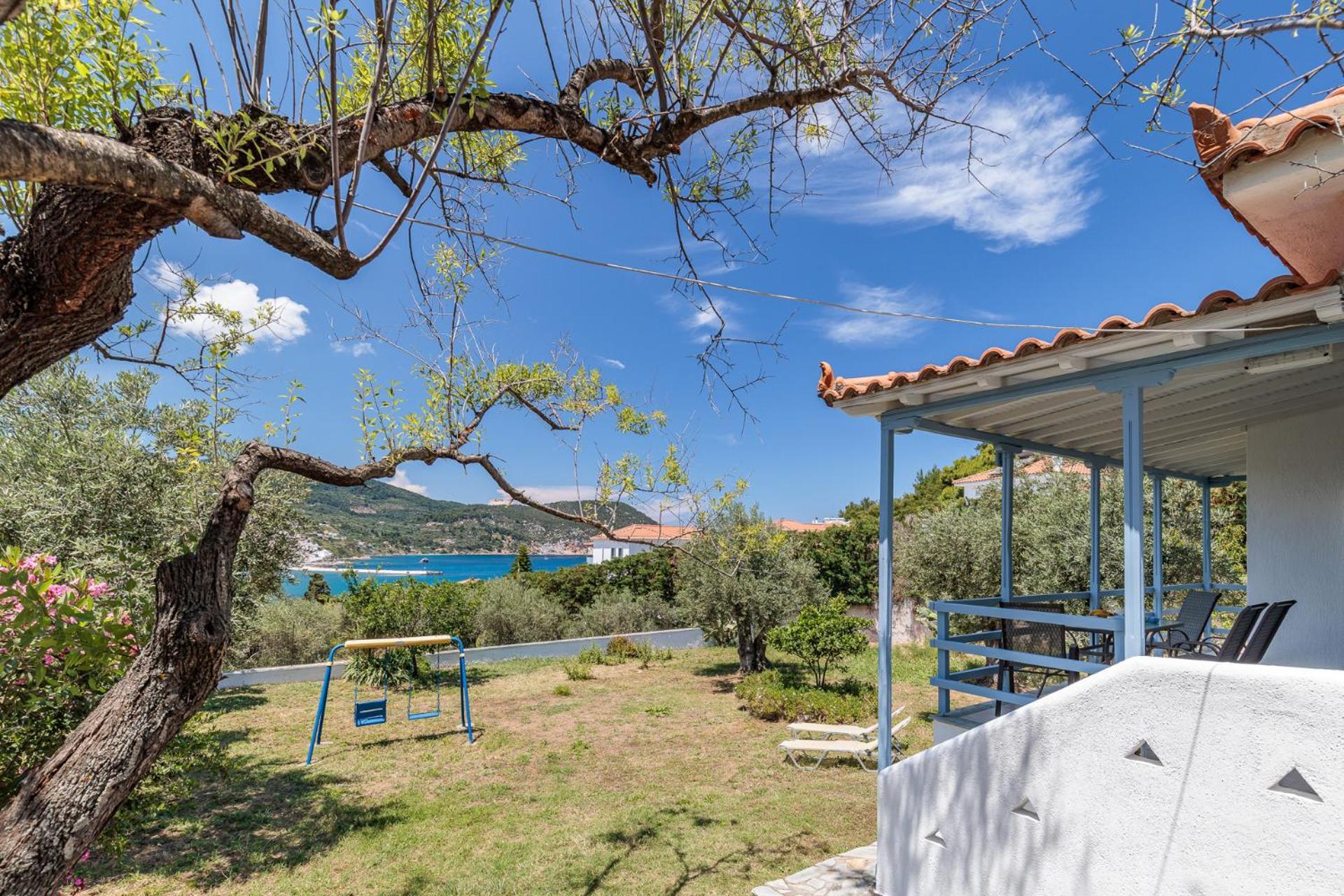 Anesis Apartment 2 Fireplace Skopelos Town Bagian luar foto